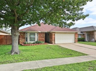 517 Sea Rim Dr, Arlington, TX 76018