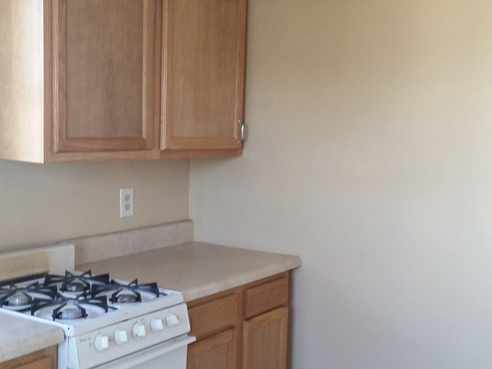 2nd image of 2013 E Ocean View Ave APT B