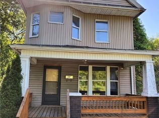560 Douglas St, Akron, OH