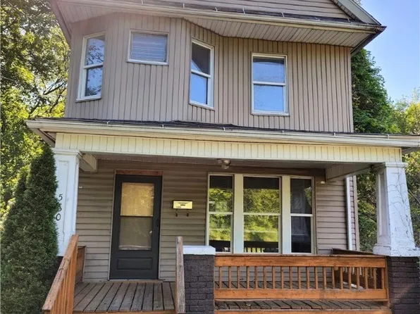 560 Douglas St, Akron, OH 44307