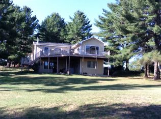 5555 Bunker Hill Rd, Williamsburg, MI 49690