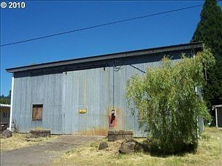 2nd image of 32 S Alder St
