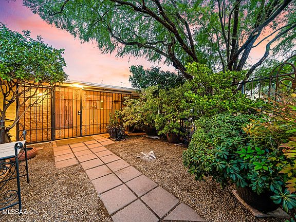 3rd image of 8459 E Desert Steppes Dr