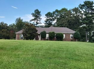 700 Martin Luther King Jr Dr, Holly Springs, MS 38635