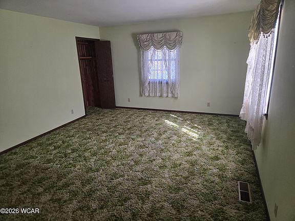 5th image of 187 Michele Dr