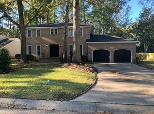 102 Runnymede Ln, Summerville, SC 29485