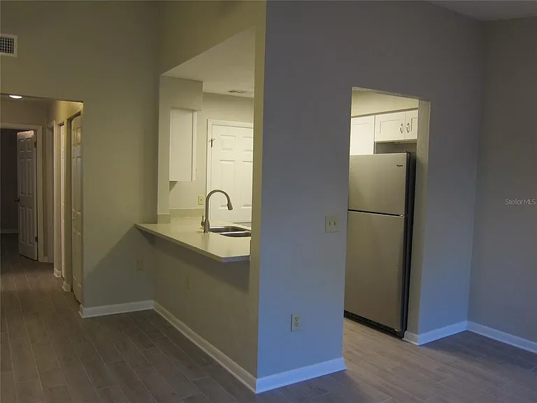 7019 SW 21st Ln — Photo 6