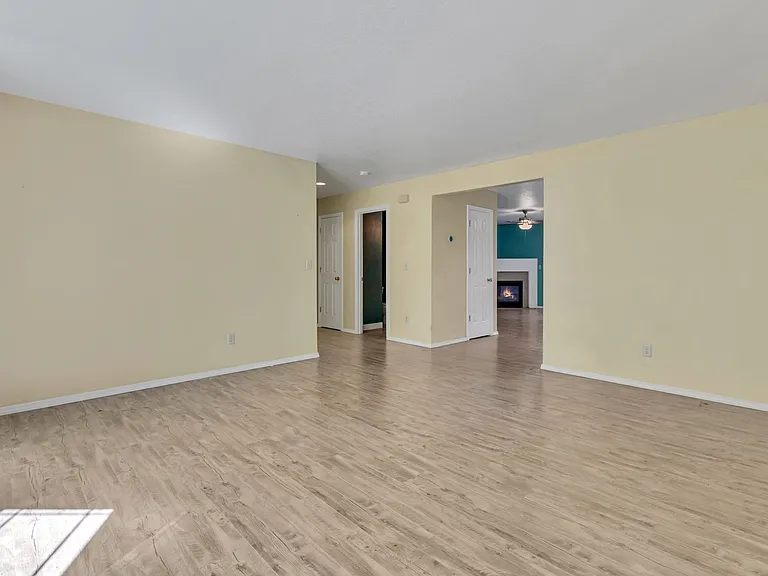 8436 14th Ave SE — Photo 6