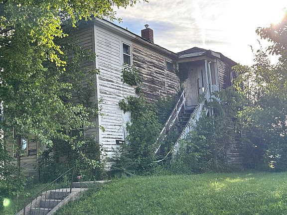 2nd image of 1224 S Main St