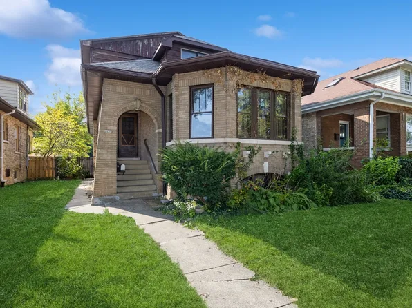 2638 Central Park Ave, Evanston, IL 60201