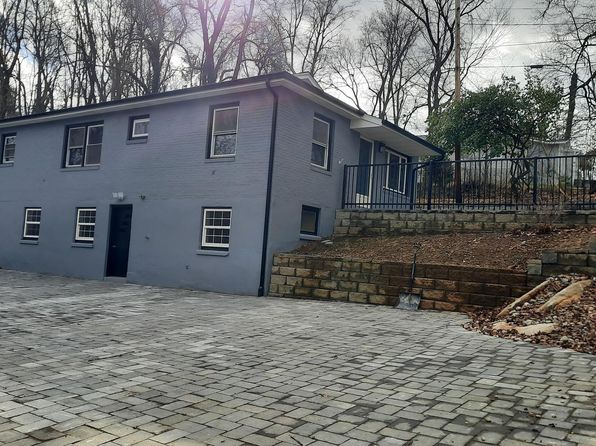 373 Bowman Rd