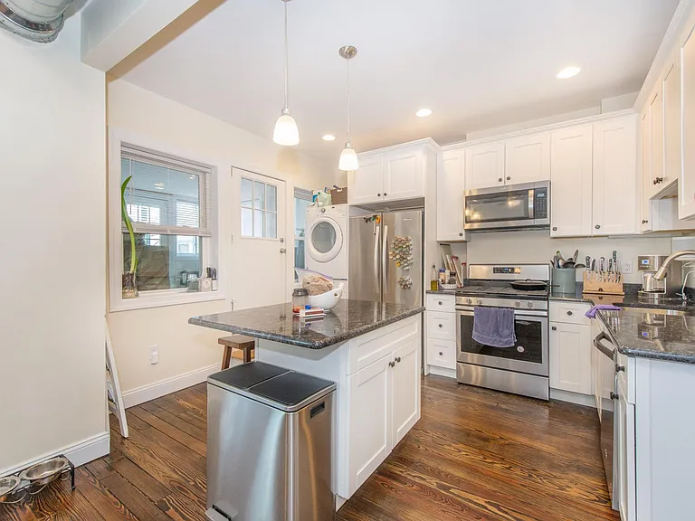 74 Elm St #1 — Photo 8
