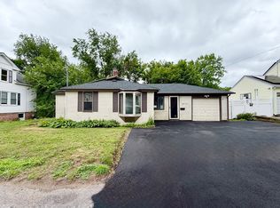 87 Vezina Ave, Leominster, MA 01453