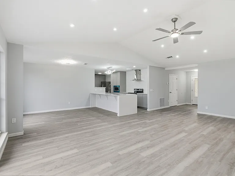 1434 Santa Anita Dr — Photo 10