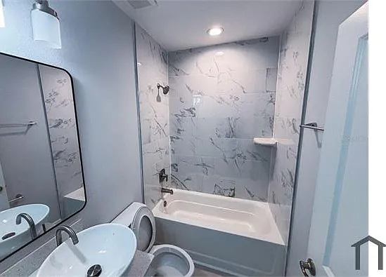 17046 Byron Ave #17048 — Photo 8