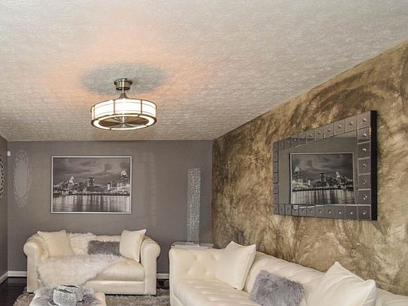 5th image of 946 Belsage Ct