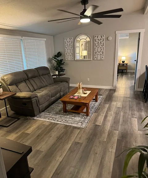 3860 E Mission Ln #1 — Photo 4