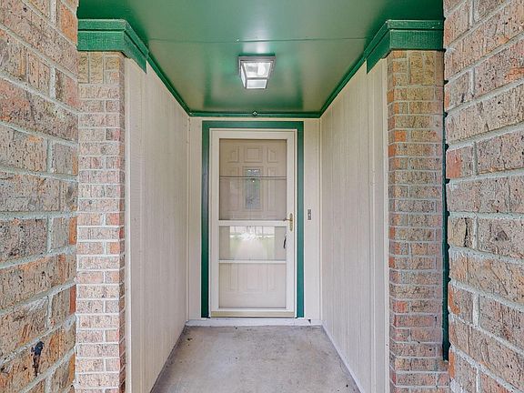 3rd image of 6637 Belcamp Dr