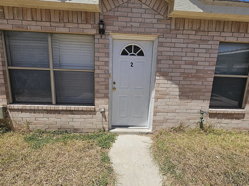 1012 Cedarwood Dr #2