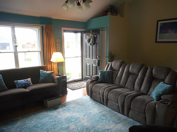4th image of 57957 Sunbury Dr