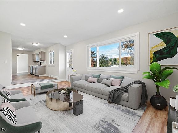 5th image of 7558 Pamela Dr