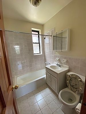 5th image of 773 44th St APT A5
