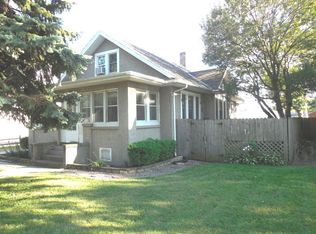 2824 5th St, Peru, IL 61354