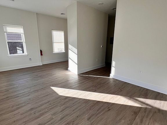 2nd image of 70 69th St APT 4