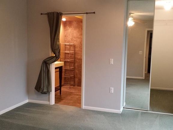 5th image of 2929 SW 22nd Cir APT A
