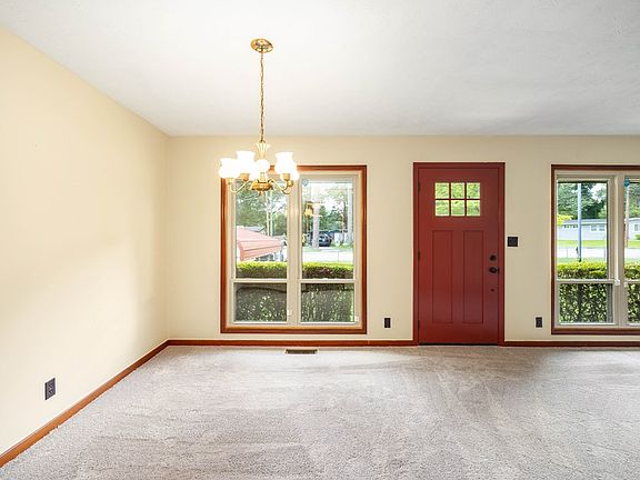 5th image of 3054 Grenada Dr