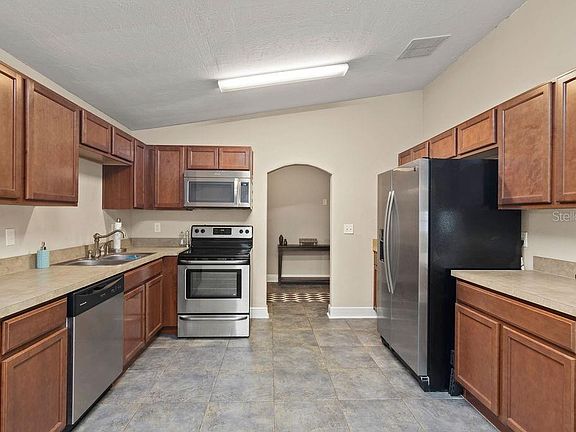 5th image of 7807 Plantation Dr
