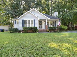 609 Senter View Dr, Fuquay Varina, NC 27526