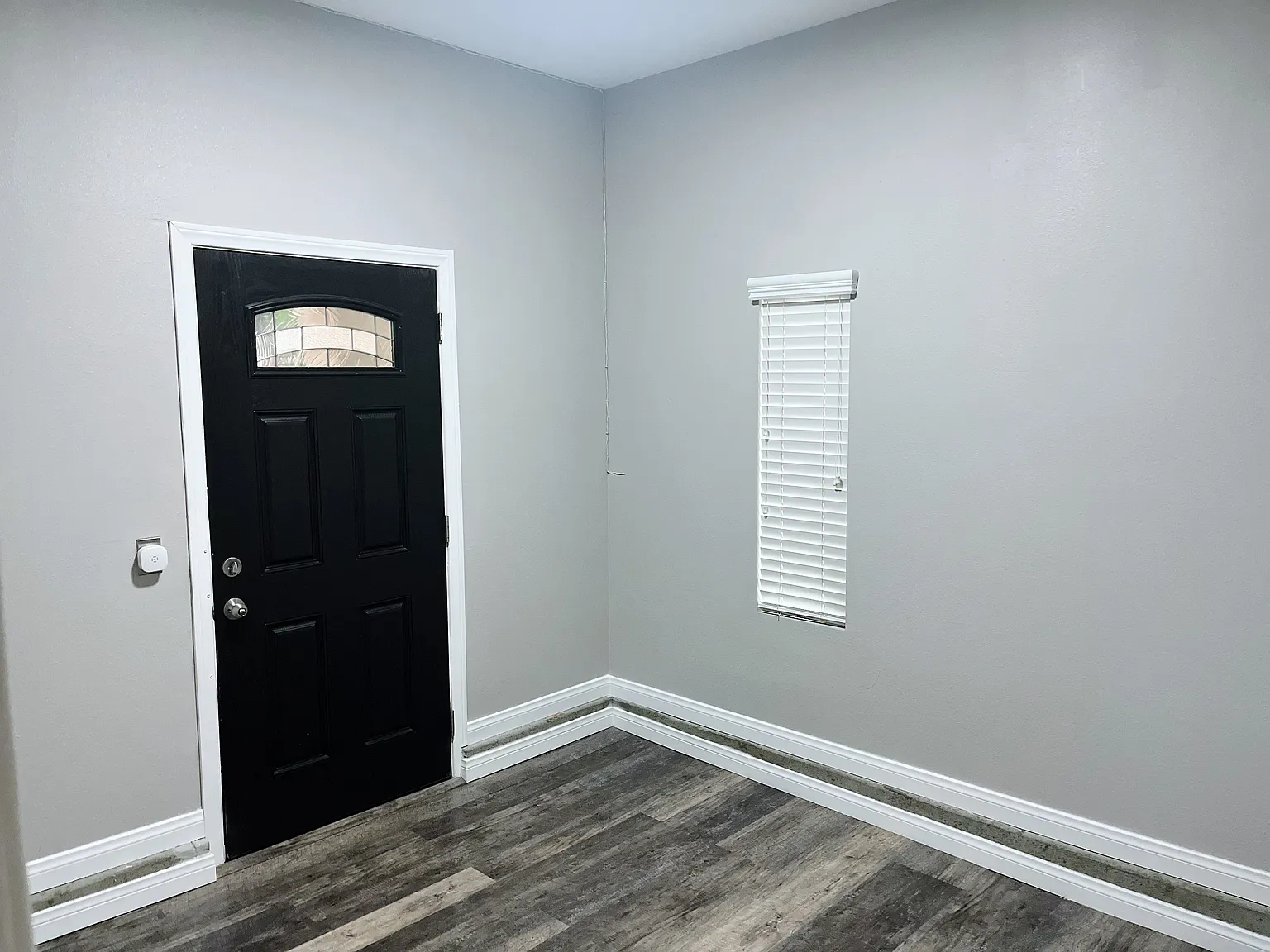 1459 Blairwood Ave — Photo 4