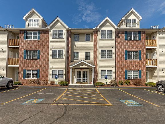 2nd image of 114 Eagle Dr