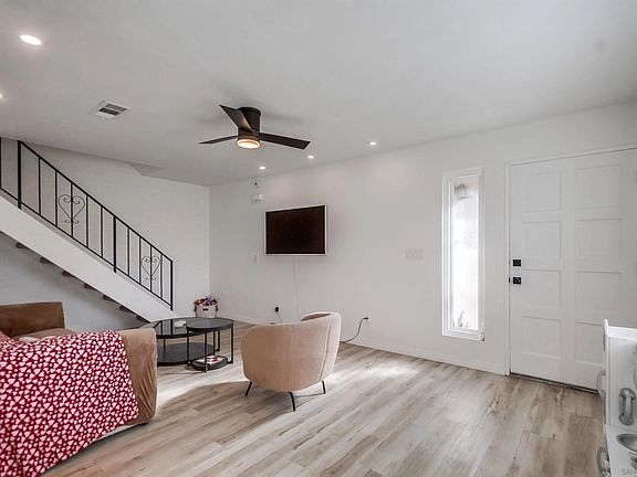 4th image of 12100 Wintergreen Dr Unit 3