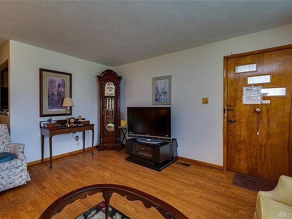 5th image of 3817 Mengel Dr