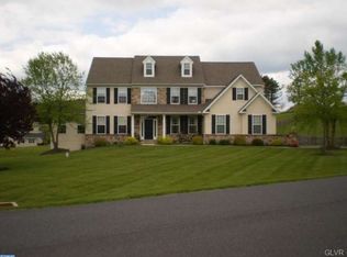 2989 Silver Creek Cir, Kutztown, PA 19530