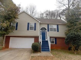 2262 Cobb Creek Dr, Decatur, GA 30032