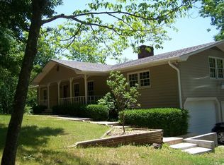 486 Amys Ford Trl, Cleveland, GA 30528