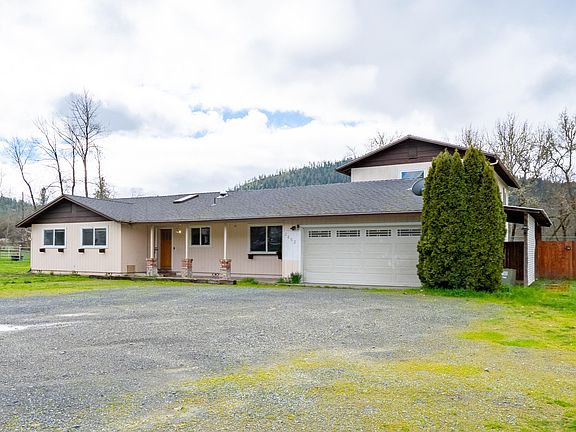 2nd image of 2453 Stringer Gap Rd