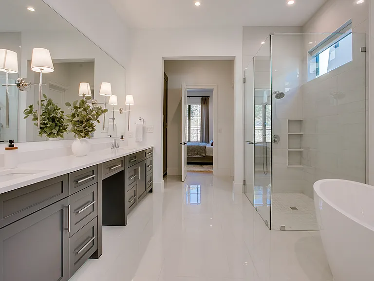 9721 Kerrisdale Ln — Photo 7