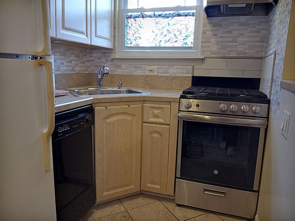4th image of 25 Fairharbor Dr Unit 25