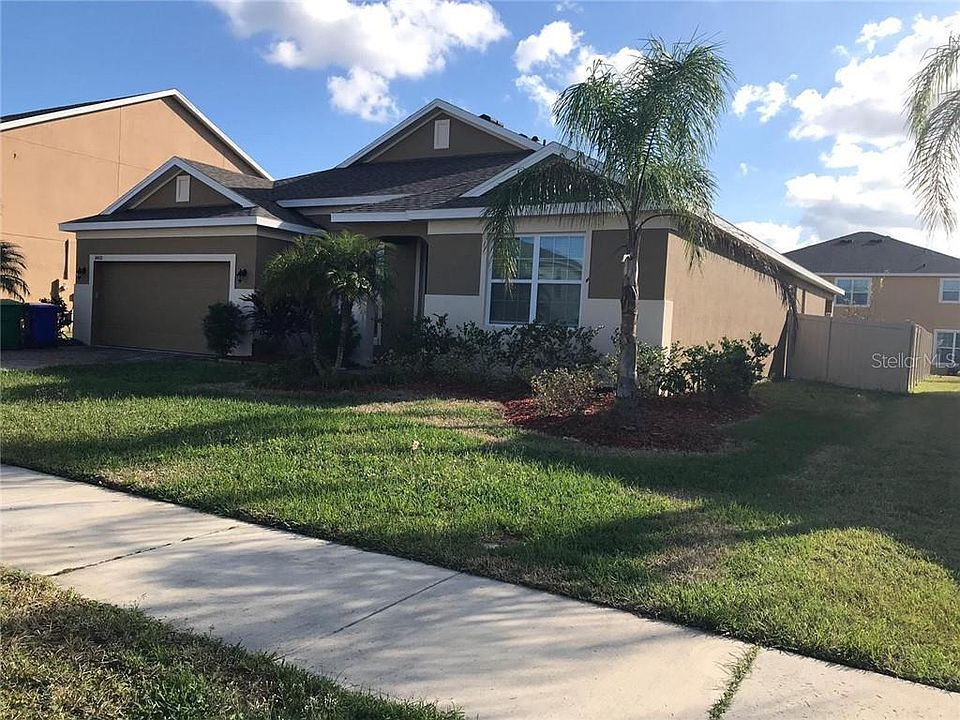 1st image of 14470 Breakwater Way