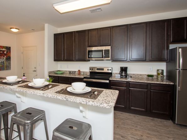 12001 Old Vine Blvd #34-108