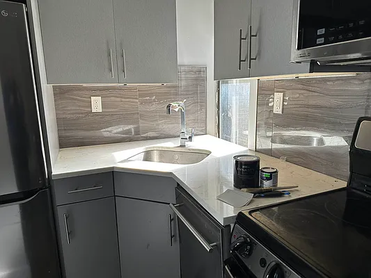 Rented by Premier One Realty LLC | media 5