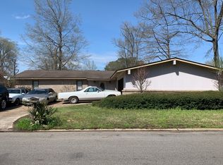 2103 Shannon Ave, Columbus, MS 39702