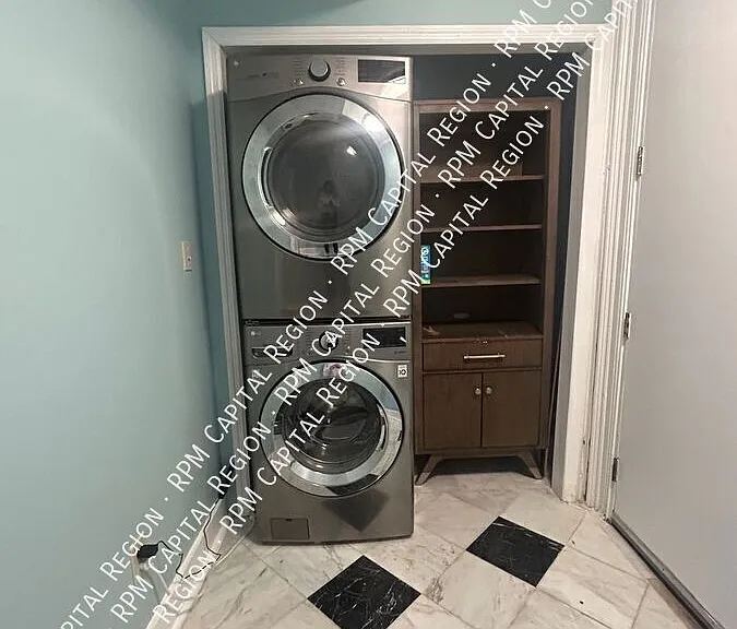 409 Madison Ave #303 — Photo 3