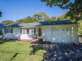 406 Dunning Dr, Camillus, NY 13031