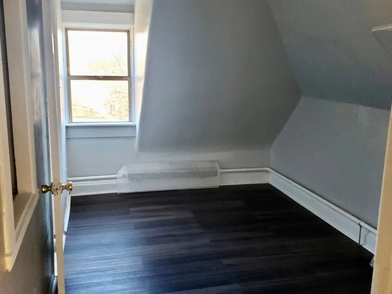 2860 Harrison Ave — Photo 23