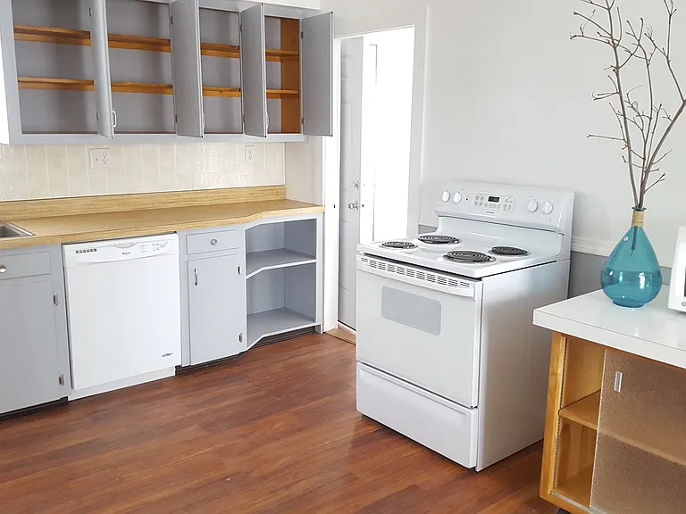 404 Forest Ave #1 — Photo 9